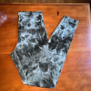 Lululemon align 28”